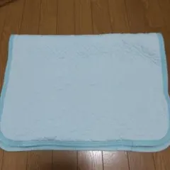 西川リビング ひんやりベビーベッドカバーのサムネイル