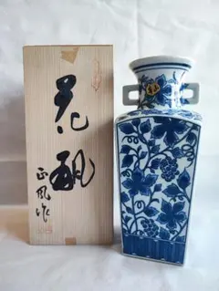 花瓶　華山(青花（染付）」の陶磁器花瓶) 花瓶 華山(青花（染付）」の陶磁器花瓶)