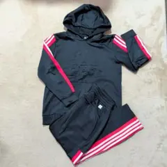 値下げ！adidas　パーカーセットアップ　160