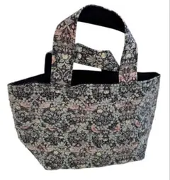 Item thumbnail for item 05d3086d-e14a-4466-8d00-88de6a6c7874