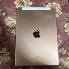 iPad (第6世代) 9.7インチ Retinaディスプレイ 32GB Wi…