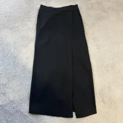 センスオブプレイス　黒　タイトスカート　ひざ丈