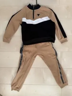 GUESSキッズ　セットアップ100〜110
