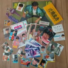 近藤真彦 生写真 ポストカード シール 腕章 キーホルダー 大量セット 当時物のサムネイル