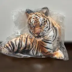超リアル　トラ　クッション　タグ付き