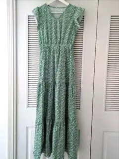 【新品未使用】フリル袖　マキシワンピース　ロング　シャーリング