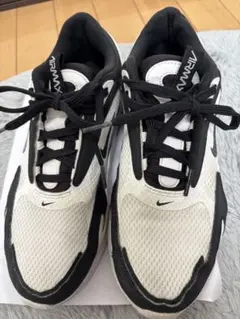 Nike ナイキ　エアマックス　スニーカー　25センチ