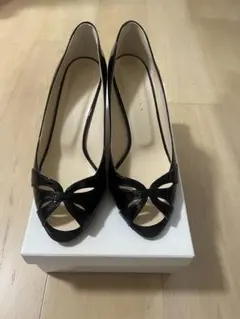 新品未使用⭐︎ESTNATION（エストネーション）パンプス　靴　パテント　黒のサムネイル