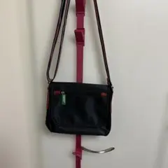 BENETTON ショルダーバッグ　ベネトン