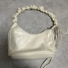 アイボリー フリルハンドル ショルダーバッグ