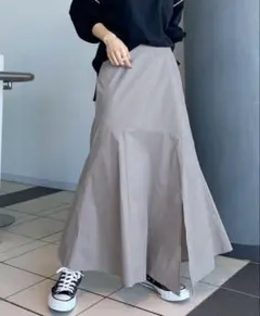 page boy★ページボーイフレアスカート スリット入り ベージュ春物