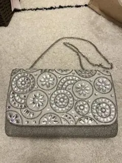 green label relaxing シルバー ビーズ刺繍 クラッチバッグ