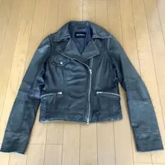 MAX&Co. レザーライダースジャケット　カーキ色のサムネイル