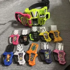 仮面ライダー 変身ベルトと武器セット