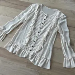 フリーズショップ　フリル付き　ボタン　アイボリーシャツ　フレア