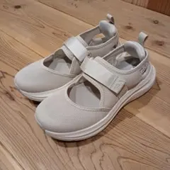 Item thumbnail for item 90b7a386-63d3-496c-b796-5b585a249db0