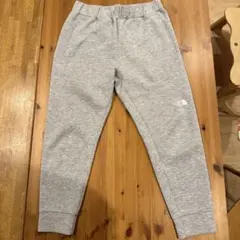 The North Face テックエアースウェットジョガーパンツNB32084