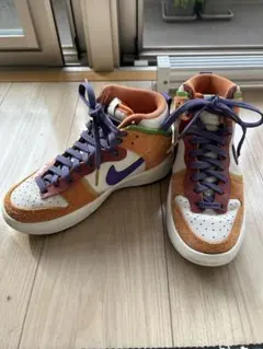 NIKE ハイカットスニーカー22センチ　2月発売数量限定品