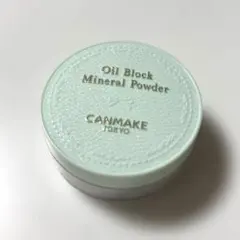★美品★即発送★ CANMAKE Oil Block Powder C01のサムネイル