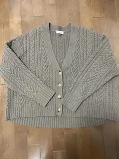 Beauty and Youth ウールケーブルニットVネックカーディガン