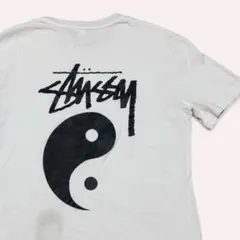 STUSSY 陰陽 マーク Tシャツ ホワイト M ショーンフォント 両面ロゴのサムネイル