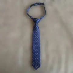 COMME CA ISM ネイビー ドット柄 ネクタイ　子供用