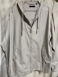 ベージュ マウンテンパーカー