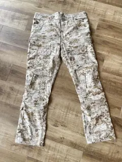 雰囲気抜群DEFECTOカーゴショートパンツショーツペンキ飛びユニ 