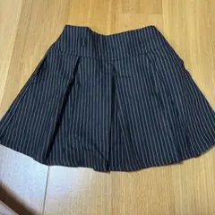 こ*ん様 黒と白のストライプ プリーツスカート　レピピアルマリオM
