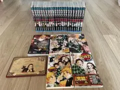 鬼滅の刃 全巻セット（1部初版あり）＋ファンブック＋小説 - メルカリ
