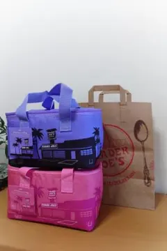 Trader Joe's ミニ　クーラーバッグセット　紙袋付き