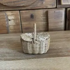 Item thumbnail for item 6e46f31a-e75b-45f7-b2aa-6a42ba3fa858