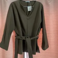 新品タグ付　ダンボール　キーネック　M