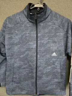 adidas　トレーナー　パーカー　160cm