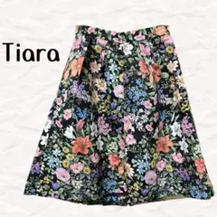 Tiara ティアラ　ボタニカルフラワー　フレアスカート　花柄　2サイズのサムネイル