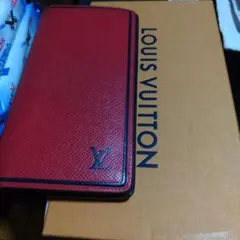 ！ルイヴィトン長財布！！タイガ・ポルトフォイユ！