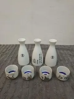 【昭和レトロ】日本酒 徳利 太平山 ＆ 吉乃川 金縁 お猪口 7点セット