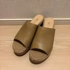 DIANA ベージュ オープントゥ サンダル