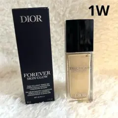 ディオールスキン　フォーエヴァー フルイドグロウリキッドファンデーション30mL
