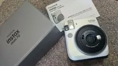 Fujifilm instax mini 70 本体 ホワイト
