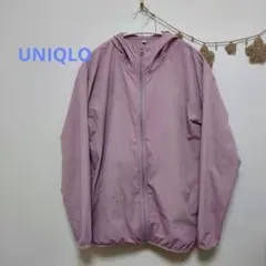 UNIQLOくすみピンクフード付き マウンテンパーカー