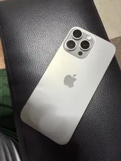 Apple iPhone 15 Pro Max ナチュラルチタニウム 256GB