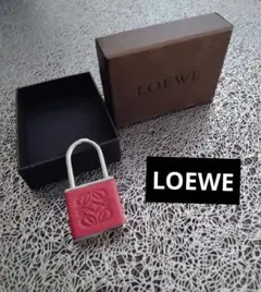 極美品♡立体アナグラム♡LOEWE ロエベ キーリング バッグチャーム LOEWE ロエベ アナグラムチャーム バッグチャーム キーリング