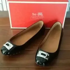 COACH黒エナメルドライビングシューズ