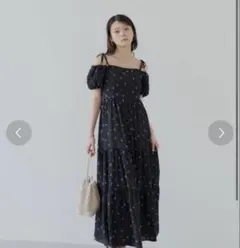 Chico 2wayスリーブフラワーロングワンピース 夏のサムネイル
