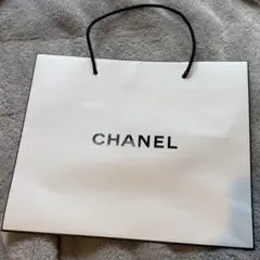 CHANEL ショップ袋 ショッパー 白 - メルカリ