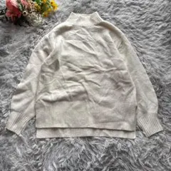 グローブ　オーバーサイズプルオーバーニット　【M】　オフホワイト　前後差へム