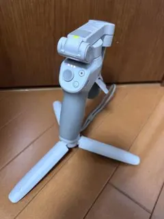 【美品】DJI Osmo Mobile 4（OM4） スマホ用ジンバル