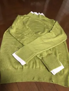 ライムグリーン