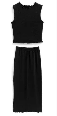 ブラック フリルネック スカートセットアップ　グレイル　夏服